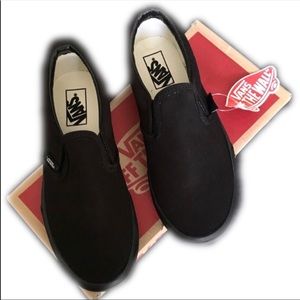 New! Kids Vans Black Slip On School Sneakers w/box